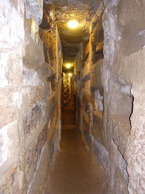 Catacombs of Rome: St.Calistus Catacomb
